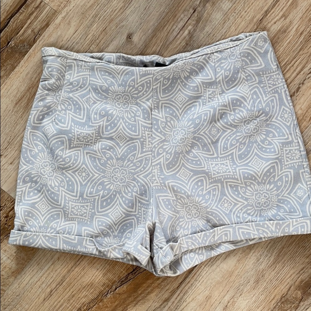 Brandy Melville shorts